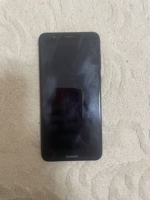Продаю Huawei P Smart