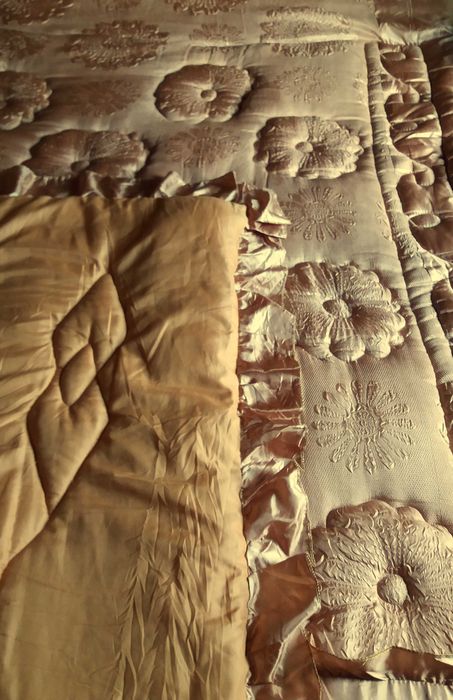 Луксозно сатенено шалте за спалня без аналог в сайта