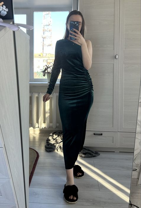 Шикарное вечернее платье