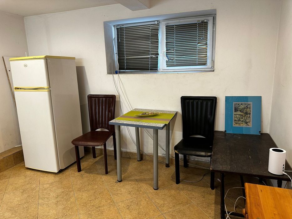 Дава се под наем Двустаен апартамент в Плевен, Идеален център - 25 кв.м за 229.5 € - Снимка #5