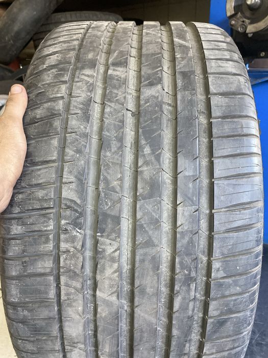 MICHELIN 315/35 r22