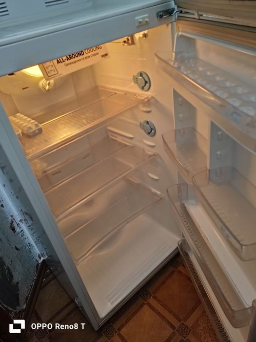 Продам холодильник