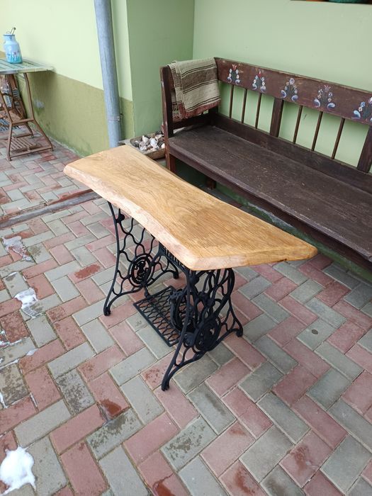 Masa , suport lavoar baie , Comoda  , cadru mașină de cusut