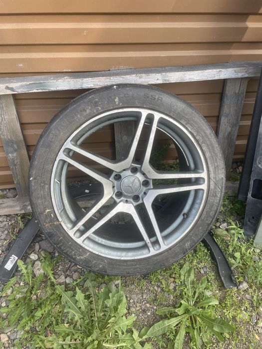 Продам одно колесо от мерс е221