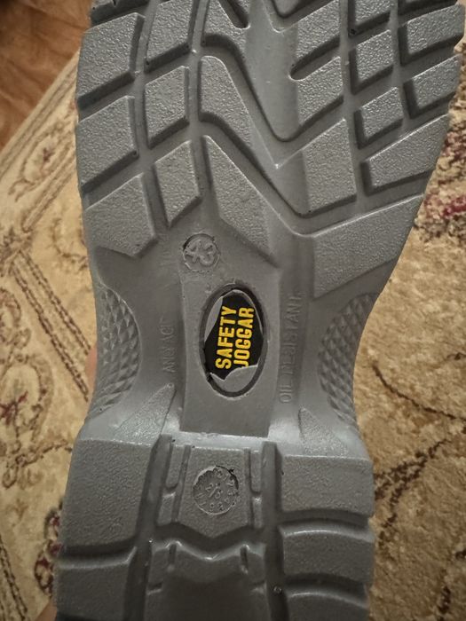 Спецобувь сатылады