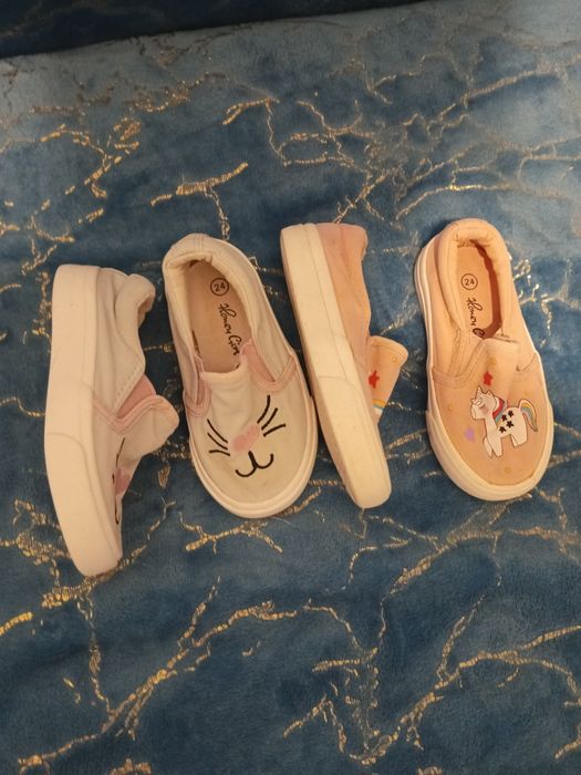 Продам обувь на девочку 24рр