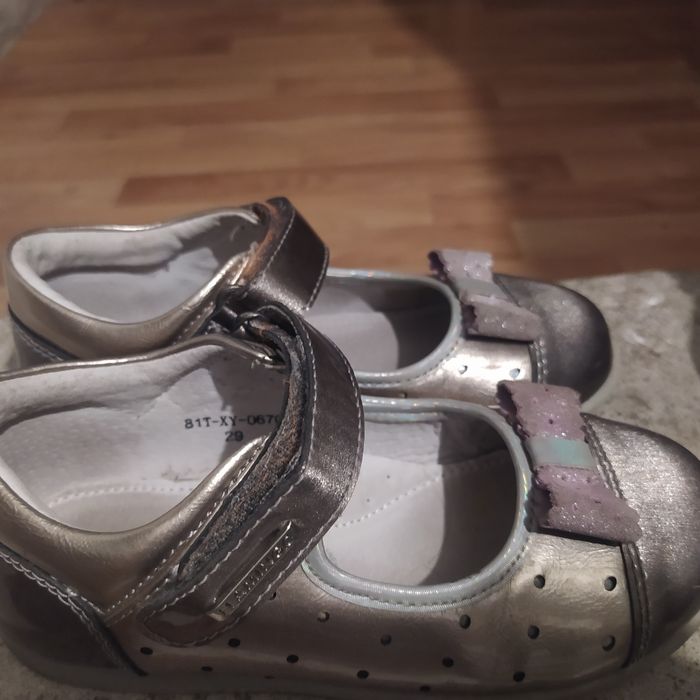 Туфельки ,сандалии на девочку