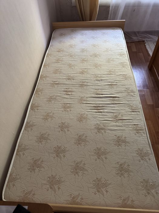 Кровать с ортопедическим матрасом