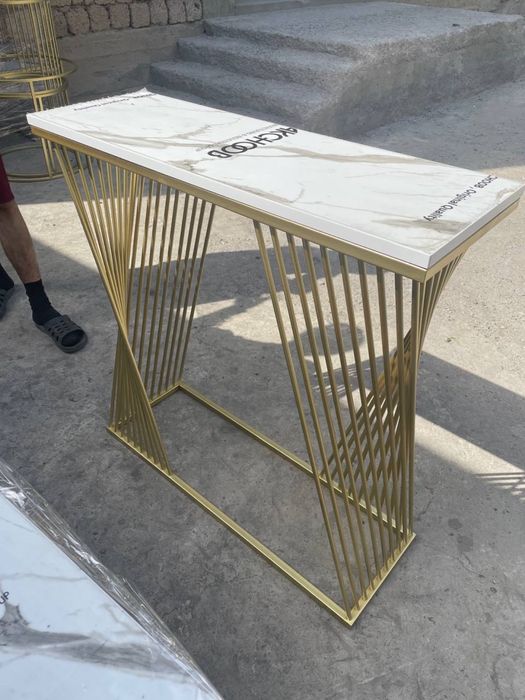 Консоль в стиле лофт