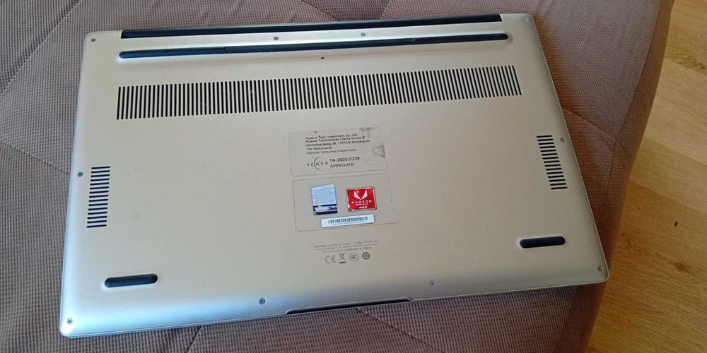 HUAWEI MateBook D14