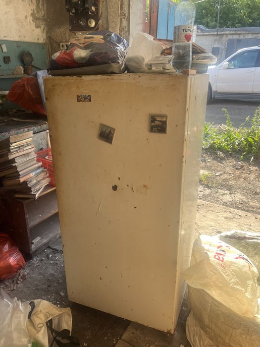 Холодильник Бирюса на запчасти