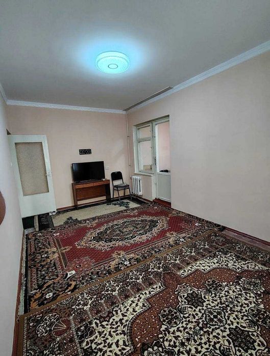 KVARTIRA SOTILADI!   Uchtepa tumani, 12-kvartal  Farhod bozor 1 xona q
