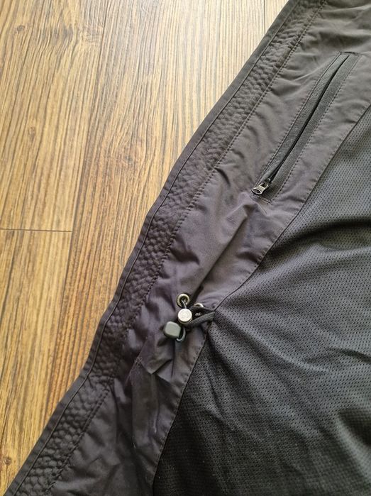 Страхотно мъжко яке NAPAPIJRI размер L
като ново, размери 56см е