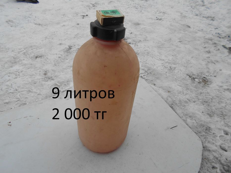 Канистры, емкости для воды и прочего.