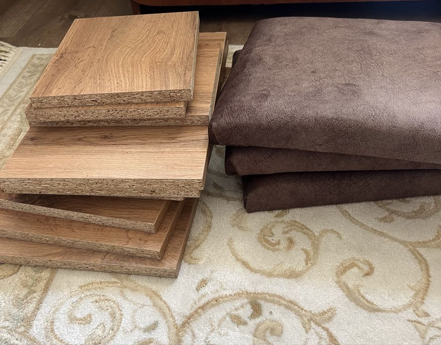 Стол со соульями