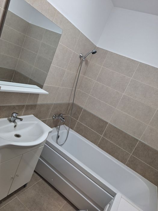 Garsoniera de închiriat