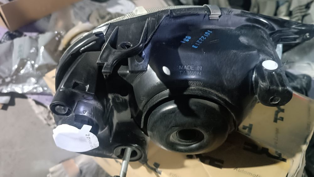 Продам фару opel combo