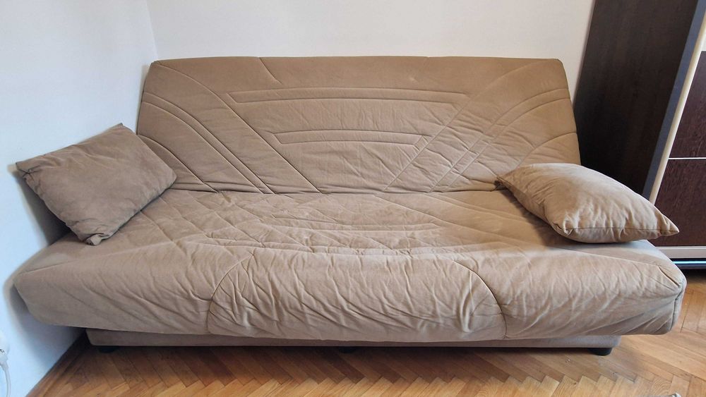 Dulap aproape nou + cameră complet funcțională la preț foarte bun.