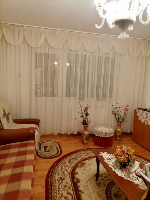 Bazinul de înot 2 decomandate mobilat loc parcare contract anaf