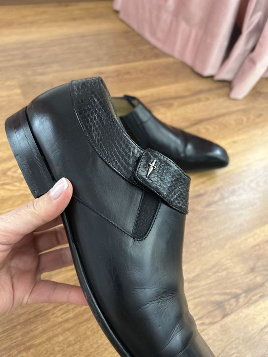 Pantofi Cesare Paciotti originali