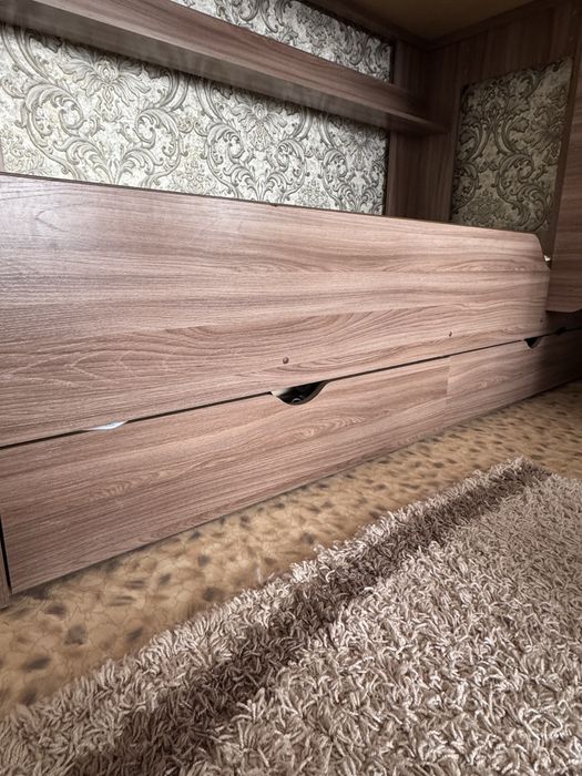 Продаеться двухъяростная детская кровать