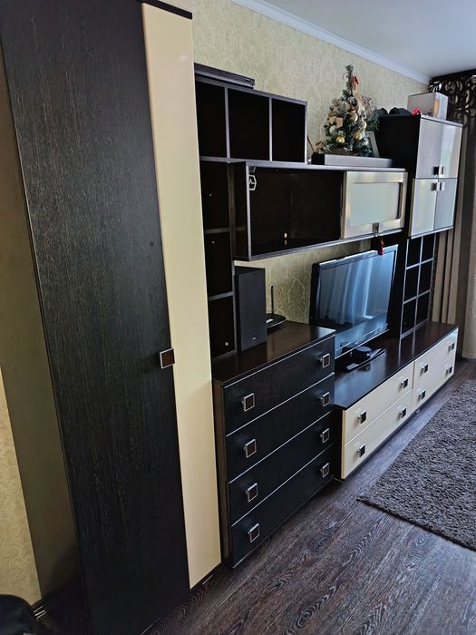 Продам стенку-горку