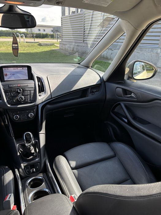 Opel Zafira C , 2013 - 7 locuri