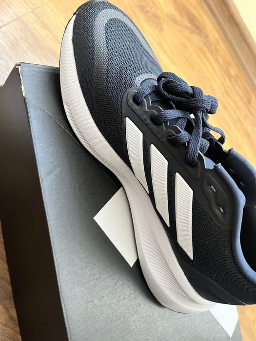 Оригинални маратонки нови