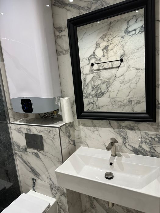 Дава се под наем Тристаен апартамент в Варна, Колхозен пазар - 80 кв.м за 650 € - Снимка #22