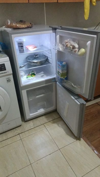 Холодильник Leadbros