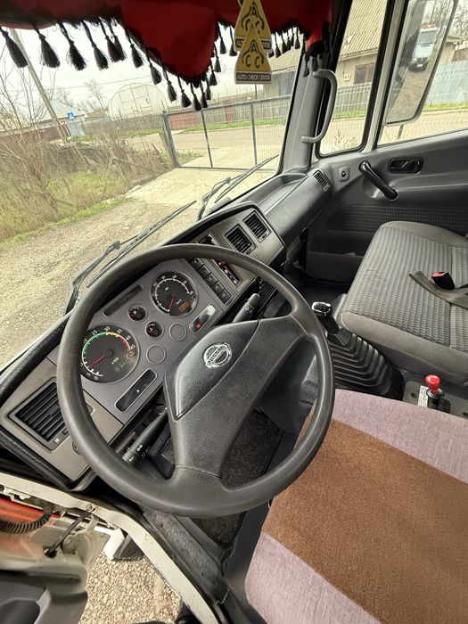 Nissan Atleon 3.0 120cp An 2006