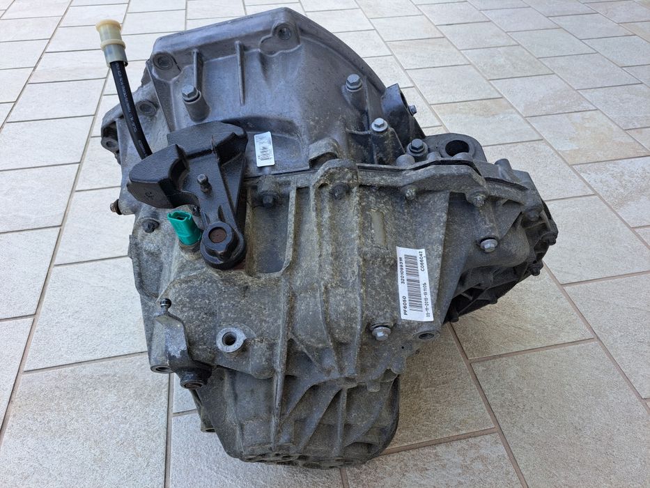 Cutie viteze manuală 6+1 1.6 DCI R9M PF6050 320109931R pentru Renault Trafic, Opel Vivaro, Nissan Primastar, Fiat Talento