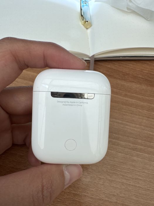 Продам air pods 2 series