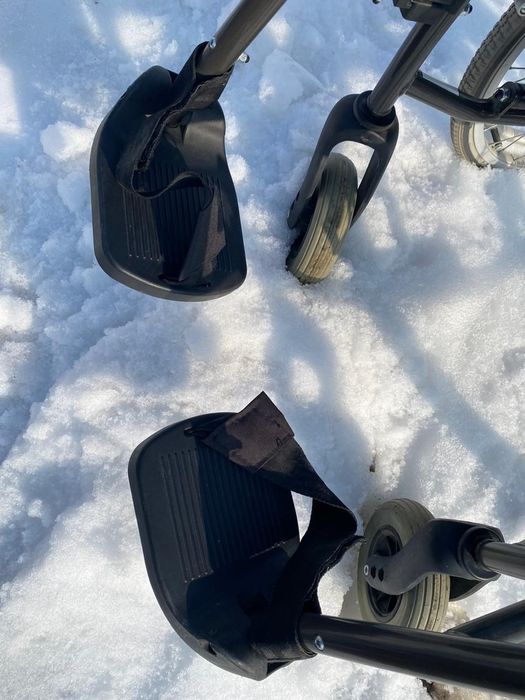 Инвалидная коляска