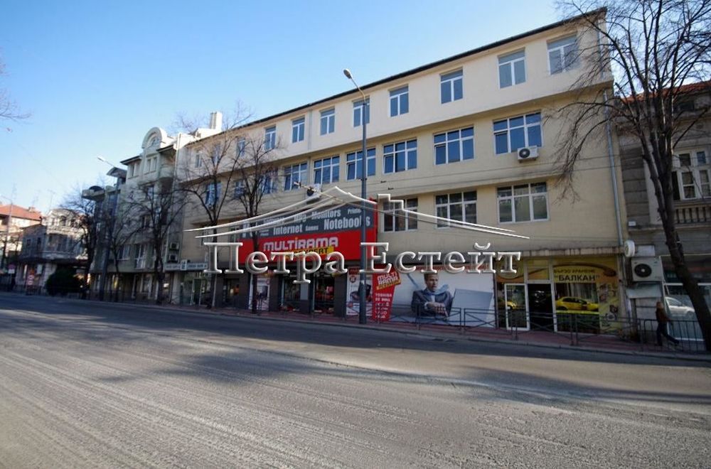 Офис в Бургас-Център площ 45 м.кв.
