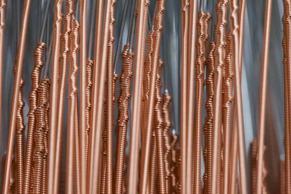 Fabricare corzi de bas pentru piane, pianine și țambal!