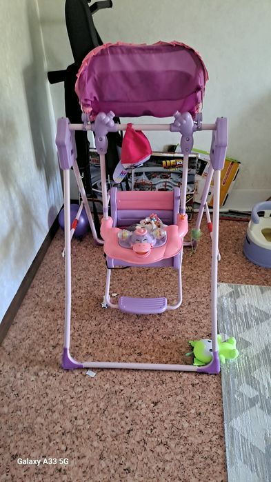 Продам детскую качелю