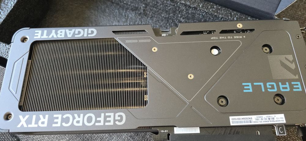 Vandut Placa video Nvidia Gigabyte GeForce RTX 5060Ti OC 16GB GDDR7 128bit Noua 5060 ti