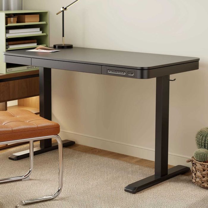 Birou Reglabil Electric StableDesk All-In-One, Incarcare Wireless, Sertar Depozitare Integrat, Suport Carlig pentru Genti/Casti, 118x60 cm - Negru Mat