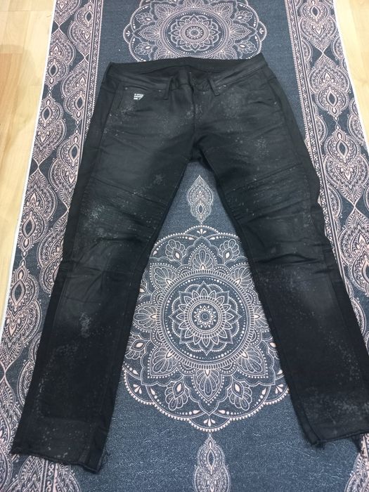 Пръскани дънки!.