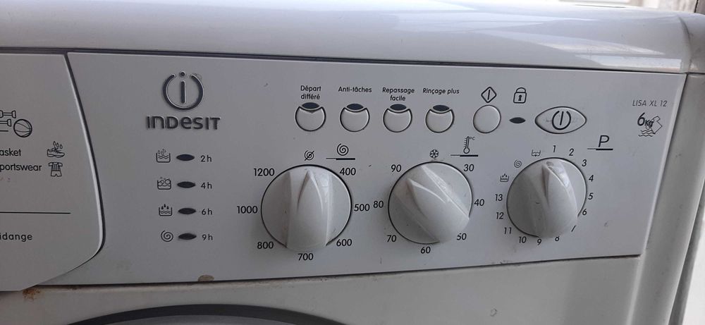 Автоматична преалня Indesit Lisa XL12
