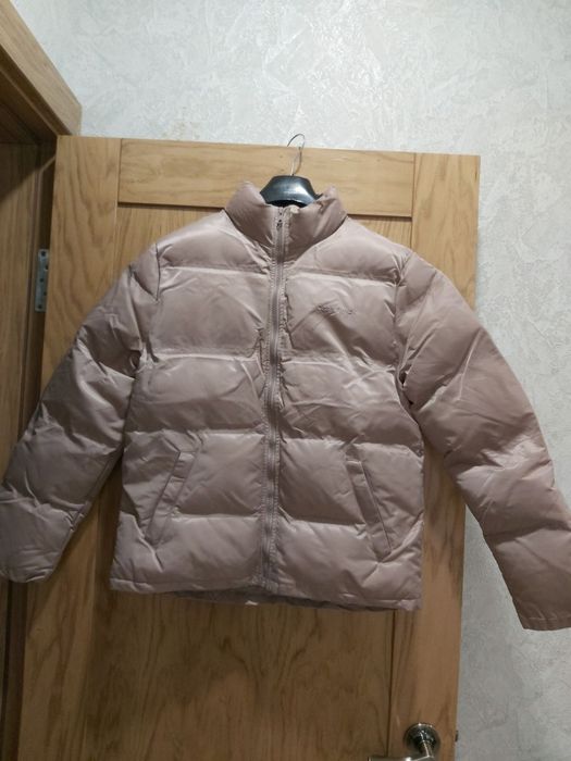Брендовая тёплая зимняя куртка.