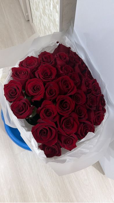 30 роз букет свежий