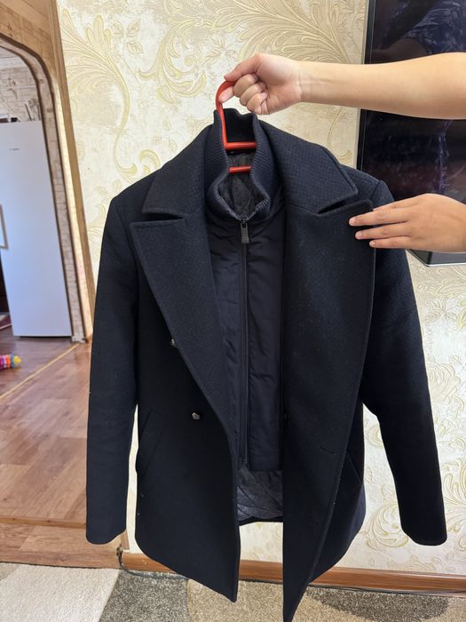 Продаю пвльто 48 размера