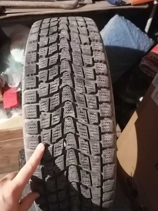 Продам хорошую шину