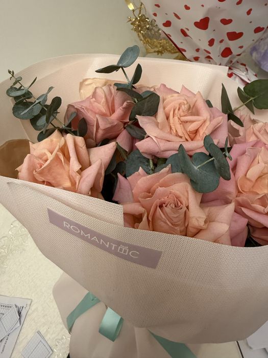 Букет пышных роз