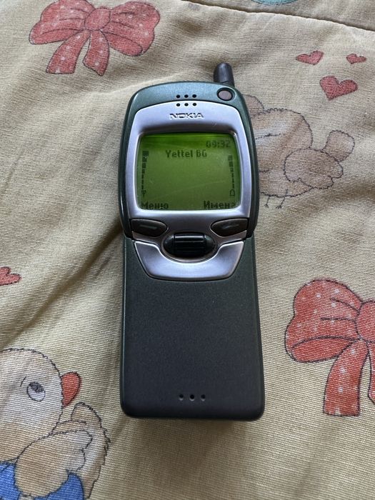 Продавам Nokia 7110