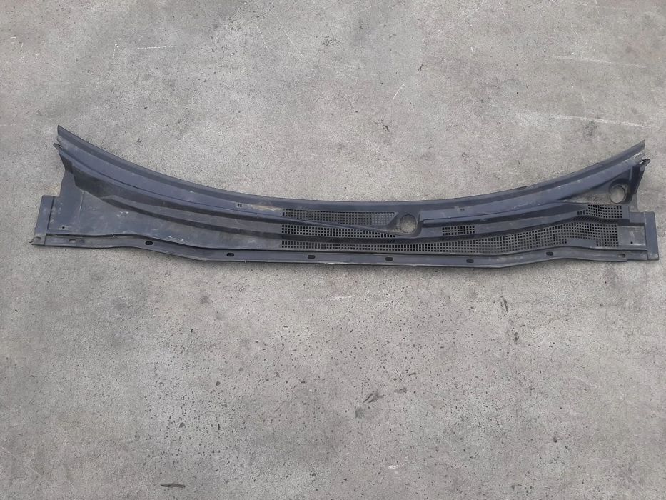 grila stergator  mitsubishi outlander 1   2001-2005  mr971425