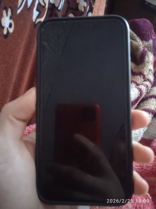 Продам Айфон ХР в идеале