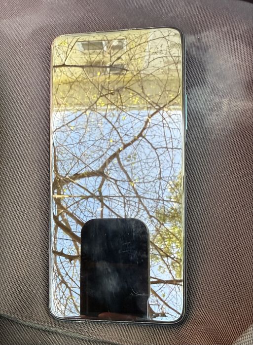 Продам Huawei Pi Smart в хорошем состоянии